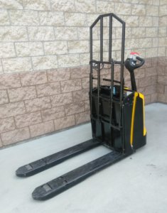 Yale Electric Pallet Truck 03